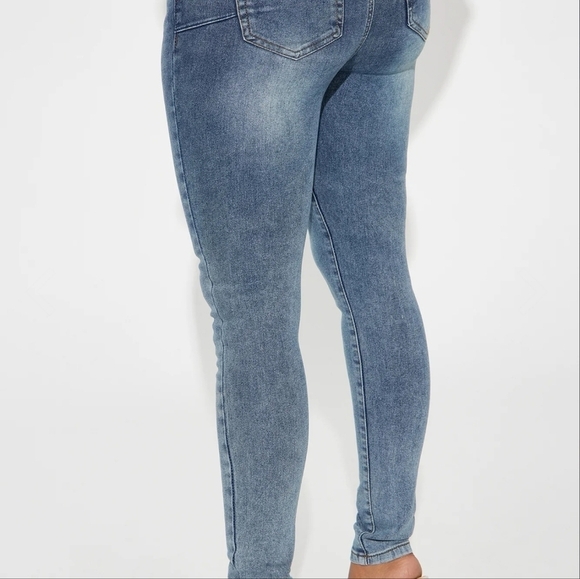 NEW!! Lots of Stretch Booty Lifting Skinny Jeans - Dark Wash/Size 9-NWT - Picture 7 of 11